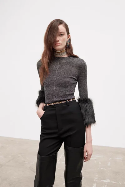 Look 10